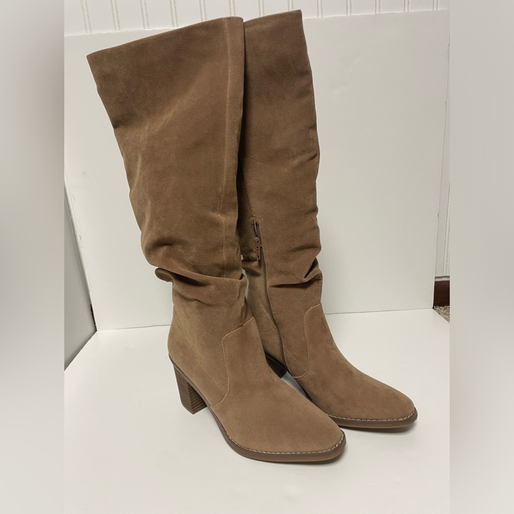Universal Thread Brown Suede Heeled Boots